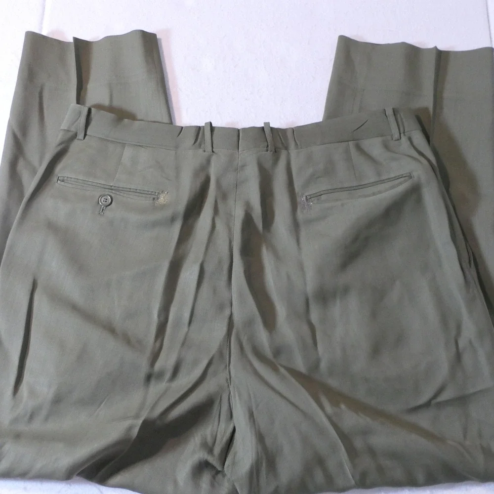 Oleg Cassini Mens Suit 43R Olive Green Wool Pleated Pants Dark Academia Earthy